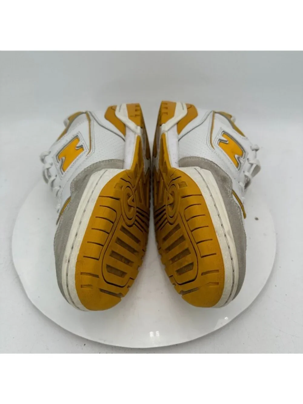 New Balance 550 Men Size 11.5D BB550LA1 Sea Salt Varsity Gold Training Shoes